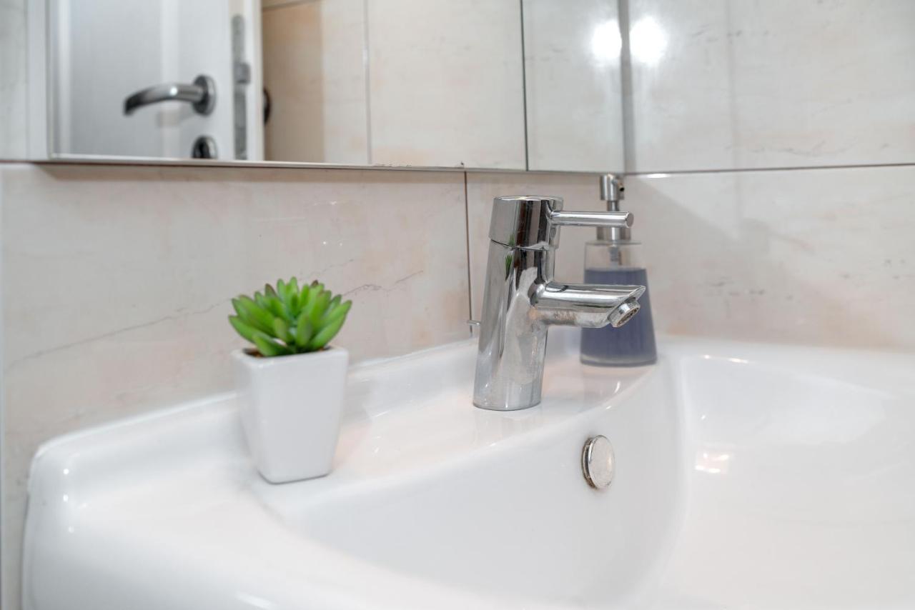 Adria Sun Apartments Vodice Eksteriør billede